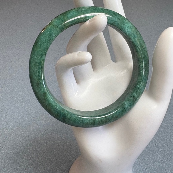 Genuine 100% NATURAL Green Jadeite Jade Bangle Bracelet GRADE A - Picture 3 of 8